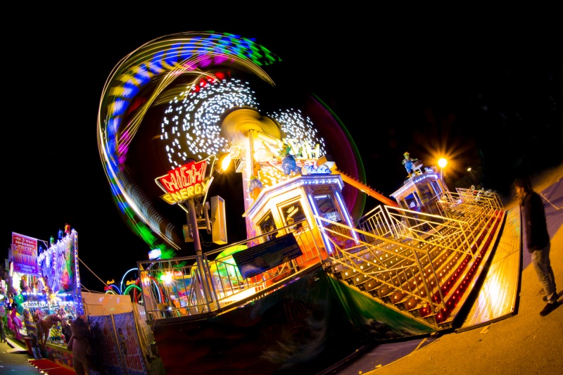Oktoberfest--Wiesn bei Nacht 2018